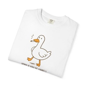 T-shirt graphique Silly Goose pour femmes, T-shirt Comfort Colors, chemise amusante et originale - Product Image 3