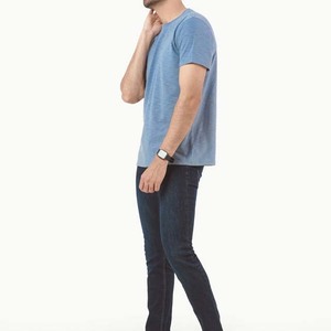 Camiseta con estampado de transferencia de calor con logotipo personalizado OEM 100% algodón para hombre, camiseta informal de verano ecológica de secado rápido con cuello abierto privado - Product Image 5