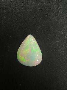 Ópalo Etíope de Calidad AA, Cabujón de 12.06 Quilates, Blanco Natural, Forma de Pera, Gema Suelta con Juego de Color/Fuego, Valoración por Terceros - Product Image 4