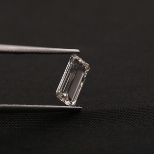 Diamante de Corte Esmeralda de 3.0 CT Cultivado en Laboratorio, Color EF, Claridad EVVS2, Diamante Certificado de Laboratorio con Informe IGI - Product Image 5