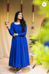 Vestido Moderno y Elegante de Georgette con Detalles Sofisticados en Cuello y Hombros, de Secado Rápido para Fiestas, Adéntrate en la Elegancia - Product Image 2