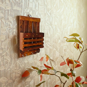 Porte-clés mural en bois avec crochets |   Organisateur de clés artisanal rustique pour entrée, salle de bain, salon, décoration intérieure - Product Image 2