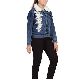 Meilleure veste en jean élégante pour femmes avec manches à col en fourrure rabattu Couleur délavée Style déchiré Veste en jean Hiver Coton - Product Image 4