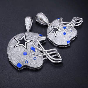 Pendentif Casque de Football en Argent 925 Plaqué Rhodium avec Diamants Moissanite pour Hommes, Motif Étoile Bleu Classique - Product Image 1