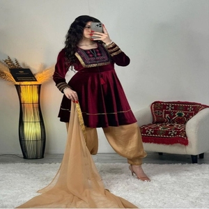 Robe longue style maxi bleu foncé pour femme, tarif de gros, idéale pour un mariage ou une fête, robe afghane traditionnelle. - Product Image 5