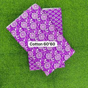 Tela de Algodón Estampada con Diseño Floral, Material Ligero y Cómodo para Confección de Vestidos, Camisas, Ropa de Dormir y Proyectos de Ropa Infantil - Product Image 1