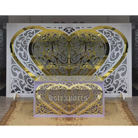 Panneau métallique en forme de cœur pour toile de fond de mariage, supports de toile de fond en gros pour événements de mariage, toile de fond métallique découpée au laser élégante pour mariage