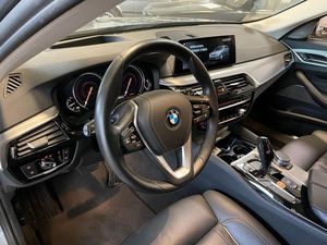BMW 530 d'occasion en parfait état, faible kilométrage, modèle 2023 - Product Image 3
