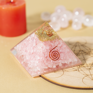 Pyramide d'Orgone en Quartz Rose la plus vendue en gros avec pointe de cristal pour la méditation et la décoration - Product Image 4