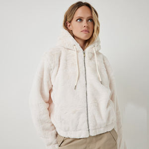 Sudadera con capucha de piel personalizada de Sherpa pesado de invierno de alta calidad para mujer, Sudadera con capucha de piel sintética esponjosa cálida con bordado personalizado - Product Image 4