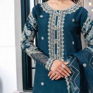 Conjunto de traje informal moderno para mujer Listo para usar Top de manga larga y pantalones cónicos Adecuado para el uso diario y looks de oficina - Product Image 3