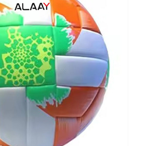 Alaay Ballon de football d'entraînement personnalisé pour adultes Matériau créatif en cuir PU résistant à l'usure et antidéflagrant pour le football - Product Image 4