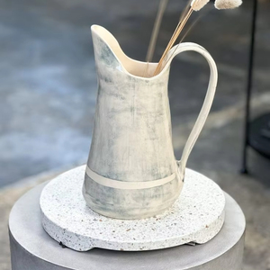MAKING Design classique Pichet à eau en résine de polyester Texture en résine avec motif tourbillon Aqua Abricot pour la cuisine Cadeaux de Noël - Product Image 1