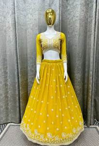 Réinventez l'élégance nuptiale avec cet ensemble nuptiale Lehenga Choli avec broderie traditionnelle Zardosi parfait pour les cérémonies de mariage - Product Image 5