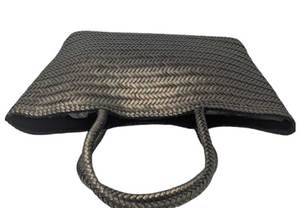 Sac fourre-tout en cuir véritable pour femmes au design moderne avec surpiqûres élégantes Vente en gros - Product Image 5