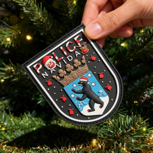 Parche de goma de PVC 3D de oso de Berlín de Navidad Alemania Edición de vacaciones insignia de PVC suave personalizada con respaldo de gancho y bucle - Product Image 5