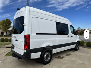 Perfette condizioni pulito usato 2023 velocista Mercedes-Benz 2500 144 passeggero Van AWD - Product Image 2