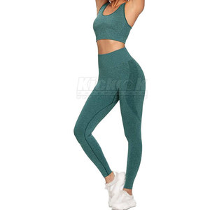 Conjunto de Yoga Moderno para Mujer con Logotipo Frontal y Patrón Sólido, Tela Ligera y Transpirable para un Ajuste Cómodo en Sesiones de Yoga y Estiramiento - Product Image 5