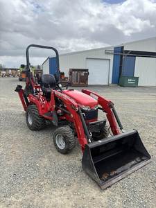 รถแทรกเตอร์มาสซีย์เฟอร์กูสัน GC1720 ปี 2018 – 20 แรงม้า ขับเคลื่อน 4 ล้อ |   ขนาดกะทัดรัด ทรงพลัง และพร้อมส่งออก - Product Image 4