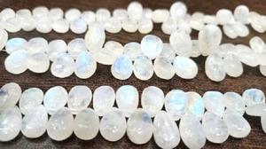 Haute qualité 8 pouces de Long naturel blanc arc-en-ciel pierre de lune perles de pierres précieuses forme de poire plaine perles de pierre lisse vendu par brin - Product Image 3