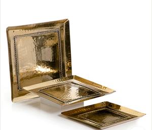 Bandeja de servicio de Decoración de mesa de cena con acabado dorado, bandeja de servidor de comida de calidad Premium de estilo único, bandeja de Metal personalizada - Product Image 1