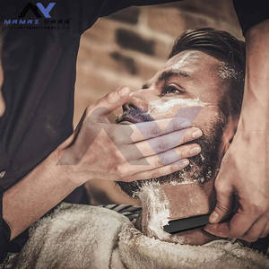 Navaja de Afeitar Profesional Vintage de Hoja Recta con Mango de Madera, Acabado Negro, Calidad de Salón - Product Image 4