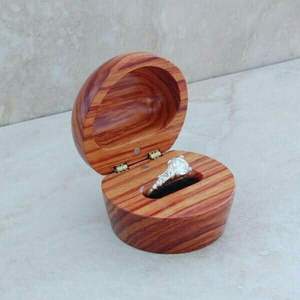 Nouveauté bricolage boîte à bagues en bois fabriqué à la main porte-bague de fiançailles boîte de proposition en bois personnalisée pour mariage - Product Image 5