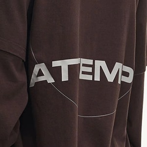 Camiseta de manga larga de compresión de tela tecnológica para hombre, camiseta de rendimiento de entrenamiento para correr en el gimnasio - Product Image 1