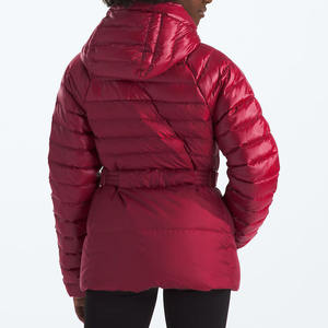 Chaqueta acolchada de Invierno para mujer de calidad superior superventas Color sólido con cierre de cremallera Logotipo frontal resistente al agua Suministro ODM - Product Image 5