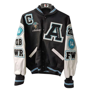 Chaqueta Universitaria de Hombre de Primera Calidad con Parche de Chenilla Personalizado, Cuerpo de Lana Azul Rey con Mangas de Cuero Negro - Product Image 6