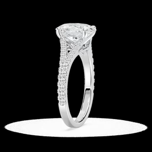 Anillo de Compromiso con Diamante Cultivado en Laboratorio de Corte Ovalado de 2.25 CTW, Banda Pavé de Vástago Dividido, Certificado IGI, Oro Sólido de 14K - Product Image 3