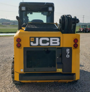JCB 270 Skid Steer JCB Système Smoothride (SRS), Accélérateur au pied, Siège à suspension pneumatique en tissu, Radio, Alarme de recul - Product Image 6