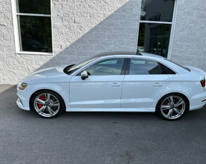 Vente rapide Audi RS-5 LHD/RHD - Faible kilométrage, haute performance ! - Product Image 2