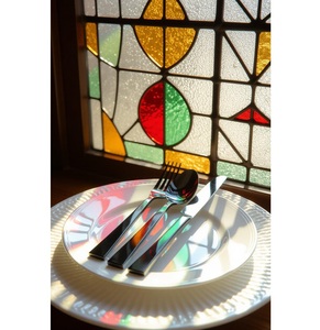 Couverts en acier inoxydable finition argentée, design emblématique avec éclat radieux parfait pour les tables royales et les maisons modernes - Product Image 1