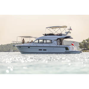 Yacht de luxe sportif Nimbus 405 Flybridge avec moteur hors-bord, en aluminium soudé et PVC, pour le transport, la patrouille, la pêche, les loisirs et les divertissements - Product Image 3