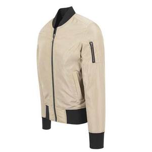 Chaqueta de poliéster con cremallera y bolsillo, diseño de moda, color negro en la parte delantera, color sólido personalizable al por mayor 2026 - Product Image 3