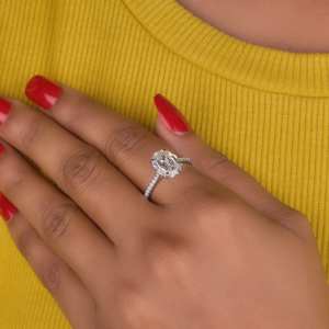 แหวนหมั้น2.50 CT Moissanite ทรงขั้นตอนตัดวงรีทรงเพรียวบางเครื่องประดับงานหมั้นเพชรทางเลือกทำมือ - Product Image 1