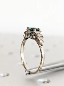 Handmade American Diamond <b>Emerald</b> Engagement <b>Ring</b> Vintage Fine Jewelry Lab <b>Emerald</b> Sterling <b>Silver</b> Indian Pearl for Women's - Product Image 3