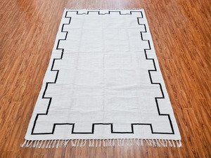 Alfombra blanca de algodón estilo marroquí hecha a mano, alfombra lavable Navajo Kilim con función antideslizante para uso doméstico - Product Image 2