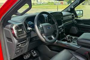 Ford F-150 XLT Rush 4x4 Premium 2023 Usada con Asientos de Cuero y Volante a la Izquierda - Ofertas de Temporada - Product Image 2