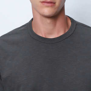 T-shirt en coton pour homme, design oversize à épaules tombantes, impression personnalisée de qualité sur des t-shirts 100% coton - Product Image 4