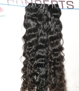 Vente en gros de cheveux humains du temple indien 100% vierges Faisceaux ondulés à cuticule alignée Vendeur de vagues profondes en vrac Vague naturelle non traitée - Product Image 4