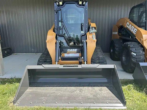 Chargeuse compacte sur chenilles TV450B haute puissance, 74 kW, diesel, 2 tonnes, 4 roues motrices - Product Image 2