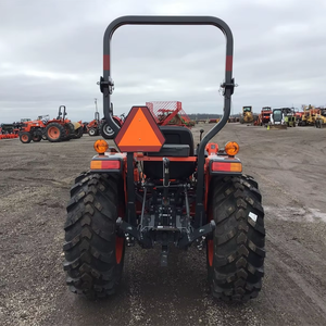 รถตัก Kubota LA526 รุ่นขายดี พร้อมอุปกรณ์ติดตั้งเร็ว ถังตักแบบ Skid Steer สำหรับรถแทรกเตอร์ L3902HST เกียร์ไฮโดรสแตติก 3 ระดับ พร้อมมอเตอร์หลัก - Product Image 5