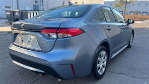 Toyota Corolla LE FWD USADO de 2021 - Product Image 3