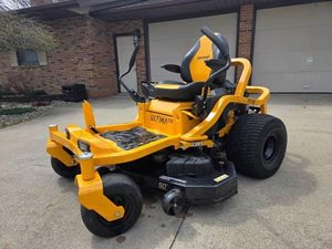 Cortadora de Césped de Giro Cero Cub Cadet ZFSX 60 Ultima XT1 ZT1 42 ZT2 60 (60'') 24HP Twin - Product Image 2