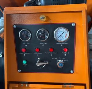 Compresseur d'air rotatif portable monté sur remorque, 15 kW, 16 bars, à fréquence variable, mobile, industriel, refroidi par air - Product Image 2