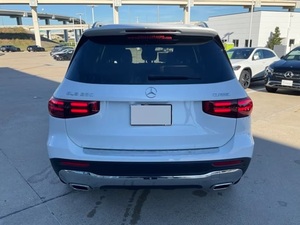 Seminuevo Clean 2025 Mercede-s-Ben-z GLB 250 base - Product Image 5