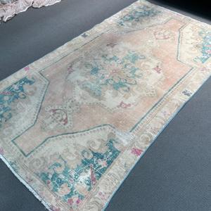 Alfombra Vintage de 4.2x6.9 pies, Alfombra Turca, Alfombra Marroquí de Lana Azul y Rosa - Product Image 5