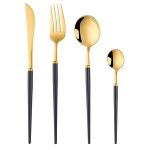 ชุดเครื่องใช้บนโต๊ะอาหารสแตนเลสพร้อมที่จับสีสินค้ามาใหม่ของขวัญขึ้นบ้านที่มีคุณภาพสมบูรณ์แบบ - Product Image 6